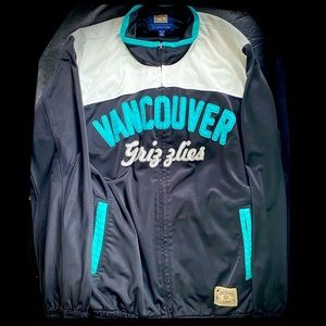 RARE Vancouver Grizzlies XL Long Sleeve Zip Vintage